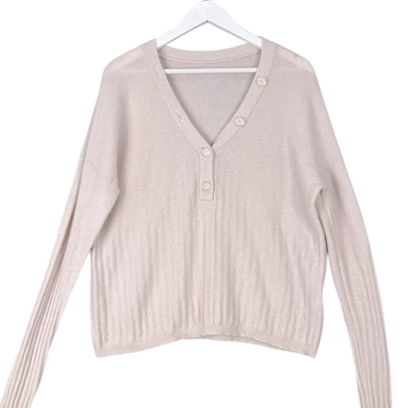 Duffy Pink 100% Cashmere Sweater Size Medium V Neck Long Sleeve Button Detail - Picture 2 of 13